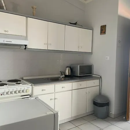 Charming In Paralia Ofriniou, 50m From The Beach, Free Parking, Wi-fi, Pet-friendly, Ac *